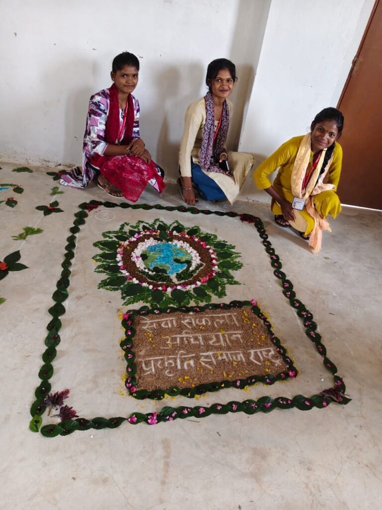 सेवा संकल्प अभियान रंगोली प्रतियोगिता