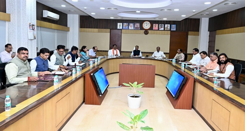 मुख्यमंत्री विष्णु देव साय की अध्यक्षता में मंत्रालय महानदी भवन में कैबिनेट बैठक