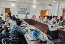 राजमोहिनी देवी योजना के तहत तेन्दूपत्ता संग्राहक परिवारों को आर्थिक सहायता