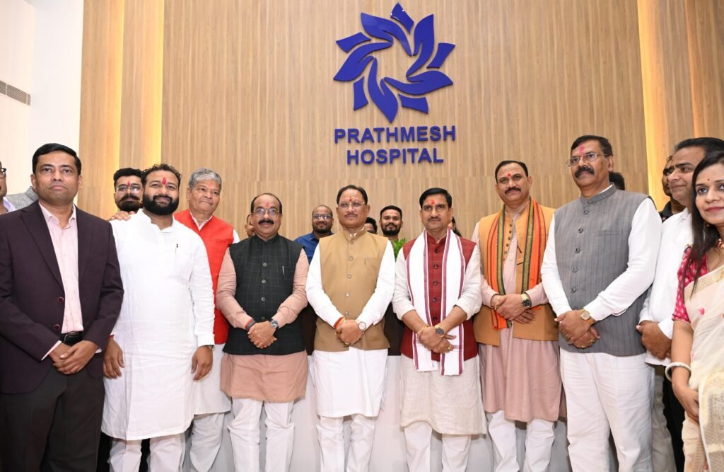 रायपुर के देवपुरी में प्रथमेश सुपर स्पेशलिटी हॉस्पिटल के शुभारंभ कार्यक्रम में मुख्यमंत्री विष्णु देव साय