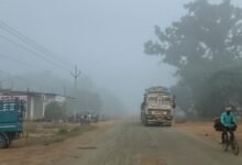 अंतागढ़–नारायणपुर मार्ग की बदहाल सड़क और भारी वाहनों की आवाजाही