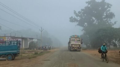 अंतागढ़–नारायणपुर मार्ग की बदहाल सड़क और भारी वाहनों की आवाजाही